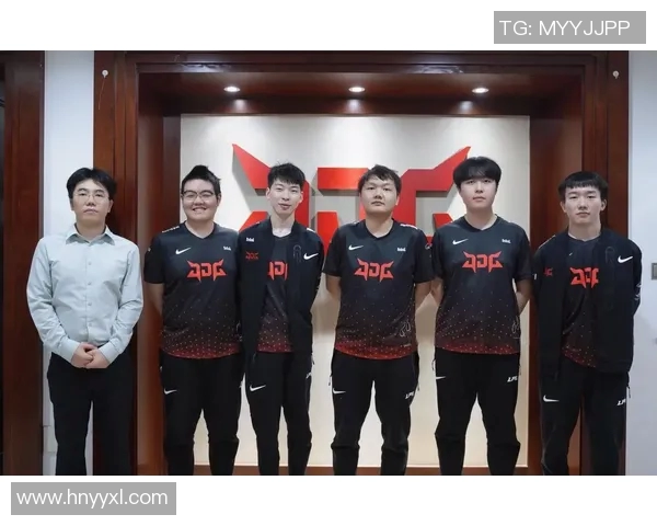 JDG与V5电竞总决赛赛后分析揭示团队实力与策略的较量 JDG与V5电竞总决赛赛后分析揭示团队实力与策略的较量